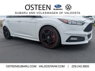 Used 2018 Ford Focus ST image 1