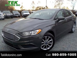 Used 2017 Ford Fusion SE w/ Fusion SE Technology Package image 1