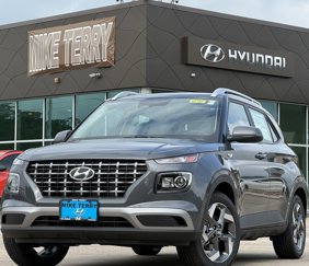 New 2025 Hyundai Venue SEL image 1