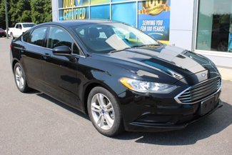Used 2018 Ford Fusion SE image 1