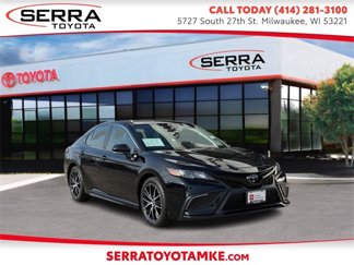 Used 2022 Toyota Camry SE image 1