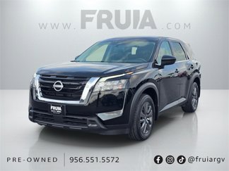 Used 2023 Nissan Pathfinder S image 1