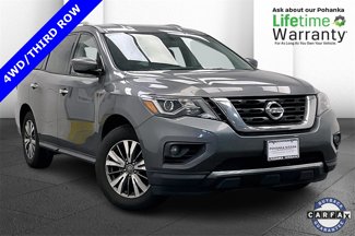 Used 2018 Nissan Pathfinder SV image 1