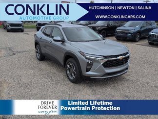New 2025 Chevrolet Trax LT w/ Driver Confidence Package image 1