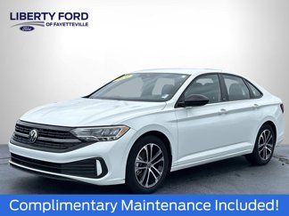 Used 2024 Volkswagen Jetta Sport image 1