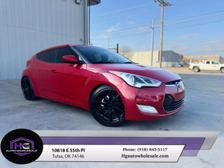 Used 2012 Hyundai Veloster w/ Style Pkg image 1