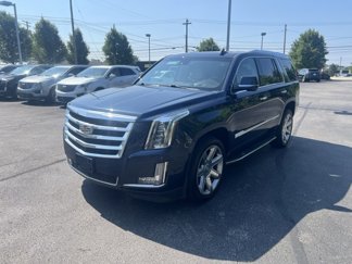 Used 2017 Cadillac Escalade Luxury image 1