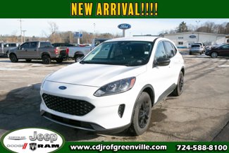 Used 2022 Ford Escape SE image 1