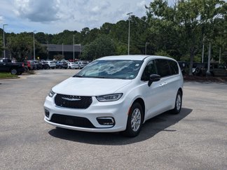 New 2025 Chrysler Pacifica Select image 1