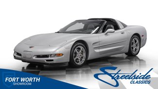 Used 2001 Chevrolet Corvette Coupe w/ Preferred Equipment Group2 image 1