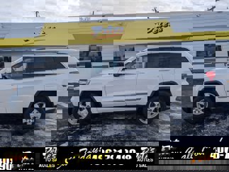 Used 2011 Jeep Grand Cherokee Laredo w/ Trailer Tow Group image 1