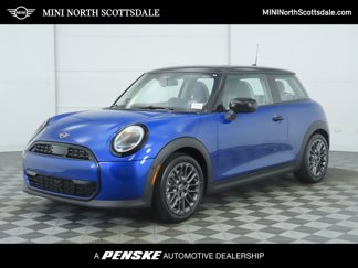 Used 2025 MINI Cooper 2-Door Hardtop image 1