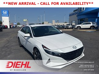 Used 2023 Hyundai Elantra SEL w/ Convenience Package image 1