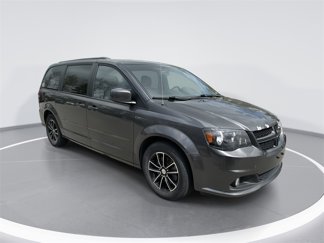 Used 2017 Dodge Grand Caravan GT image 1