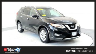 Used 2019 Nissan Rogue SV image 1
