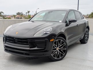 Certified 2024 Porsche Macan image 1