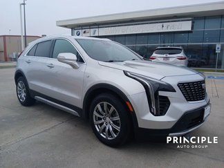 Used 2021 Cadillac XT4 Premium Luxury image 1