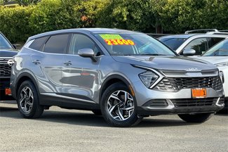 Used 2024 Kia Sportage LX image 1