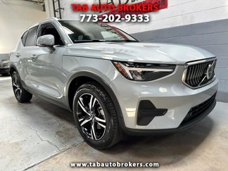 Used 2024 Volvo XC40 B5 Core image 1