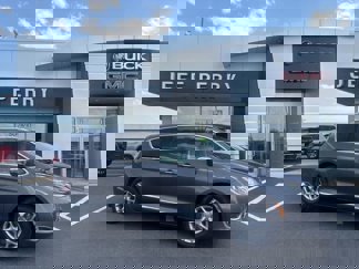 Used 2017 Chrysler Pacifica Limited w/ UConnect Theater Package image 1