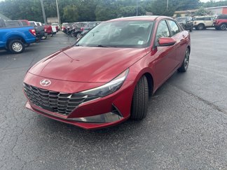 Used 2023 Hyundai Elantra Limited image 1