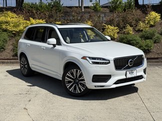 Used 2022 Volvo XC90 T5 Momentum image 1