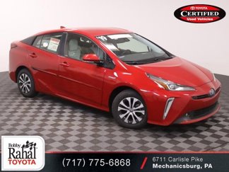 Certified 2019 Toyota Prius XLE image 1