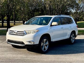 Used 2013 Toyota Highlander Limited image 1