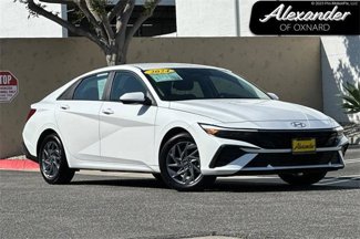 Certified 2024 Hyundai Elantra SEL image 1