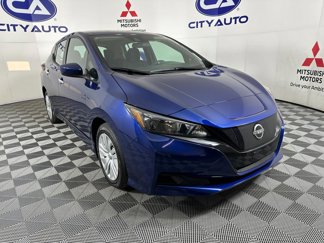 Used 2023 Nissan Leaf S image 1