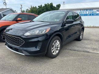 Used 2021 Ford Escape SE image 1