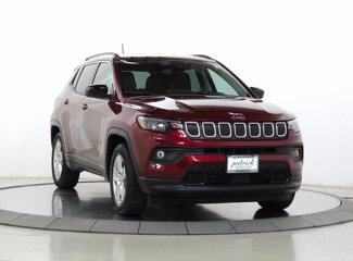 Used 2022 Jeep Compass Latitude image 1