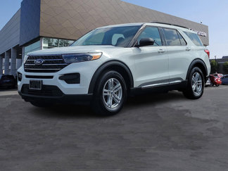 Used 2024 Ford Explorer XLT image 1