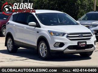 Used 2017 Ford Escape SE image 1