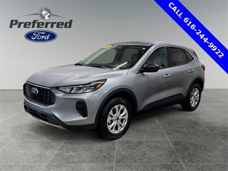 Used 2024 Ford Escape Active image 1