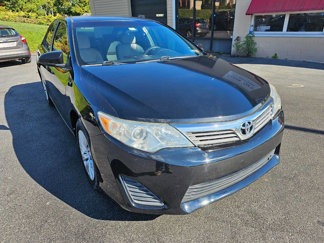 Used 2012 Toyota Camry L image 1