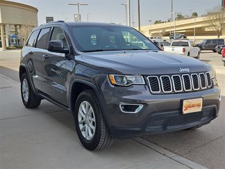 Used 2021 Jeep Grand Cherokee Laredo image 1