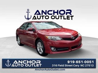 Used 2012 Toyota Camry L image 1