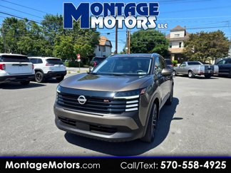 Used 2025 Nissan Kicks SR image 1