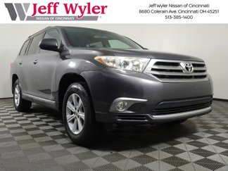 Used 2012 Toyota Highlander FWD image 1