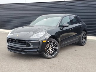 Used 2024 Porsche Macan image 1