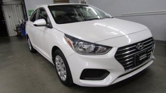 Used 2020 Hyundai Accent SE image 1