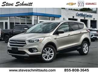 Used 2017 Ford Escape SE image 1