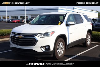 Used 2018 Chevrolet Traverse LT image 1