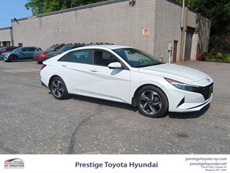 Certified 2023 Hyundai Elantra SEL w/ Convenience Package image 1