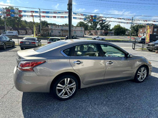 Used 2013 Nissan Altima 3.5 SL w/ Technology Pkg image 1