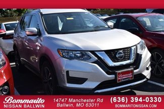 Used 2020 Nissan Rogue SV w/ Premium Package image 1