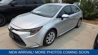 Used 2022 Toyota Corolla LE image 1