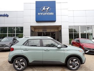 New 2025 Hyundai Venue SEL image 1