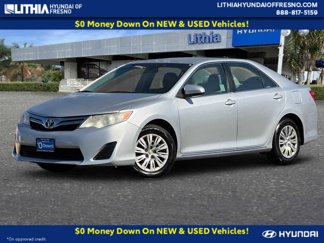Used 2012 Toyota Camry LE image 1